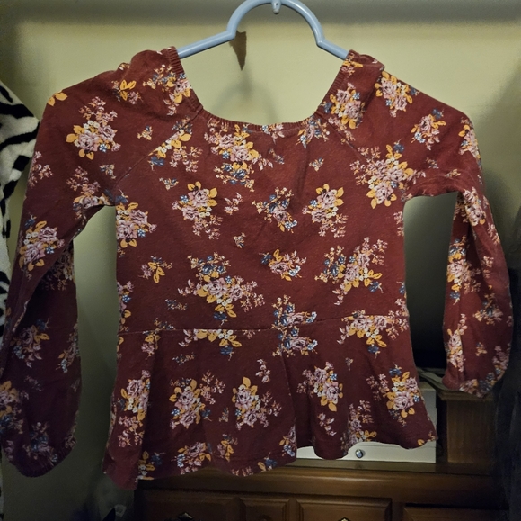 Girls shirt - Picture 2 of 5